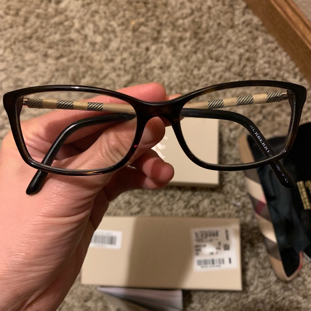 Burberry BE2120 eyeglasses